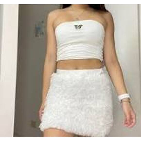 HOLLISTER Butterfly Embroidered Patch Tube Top - Picture 3 of 6